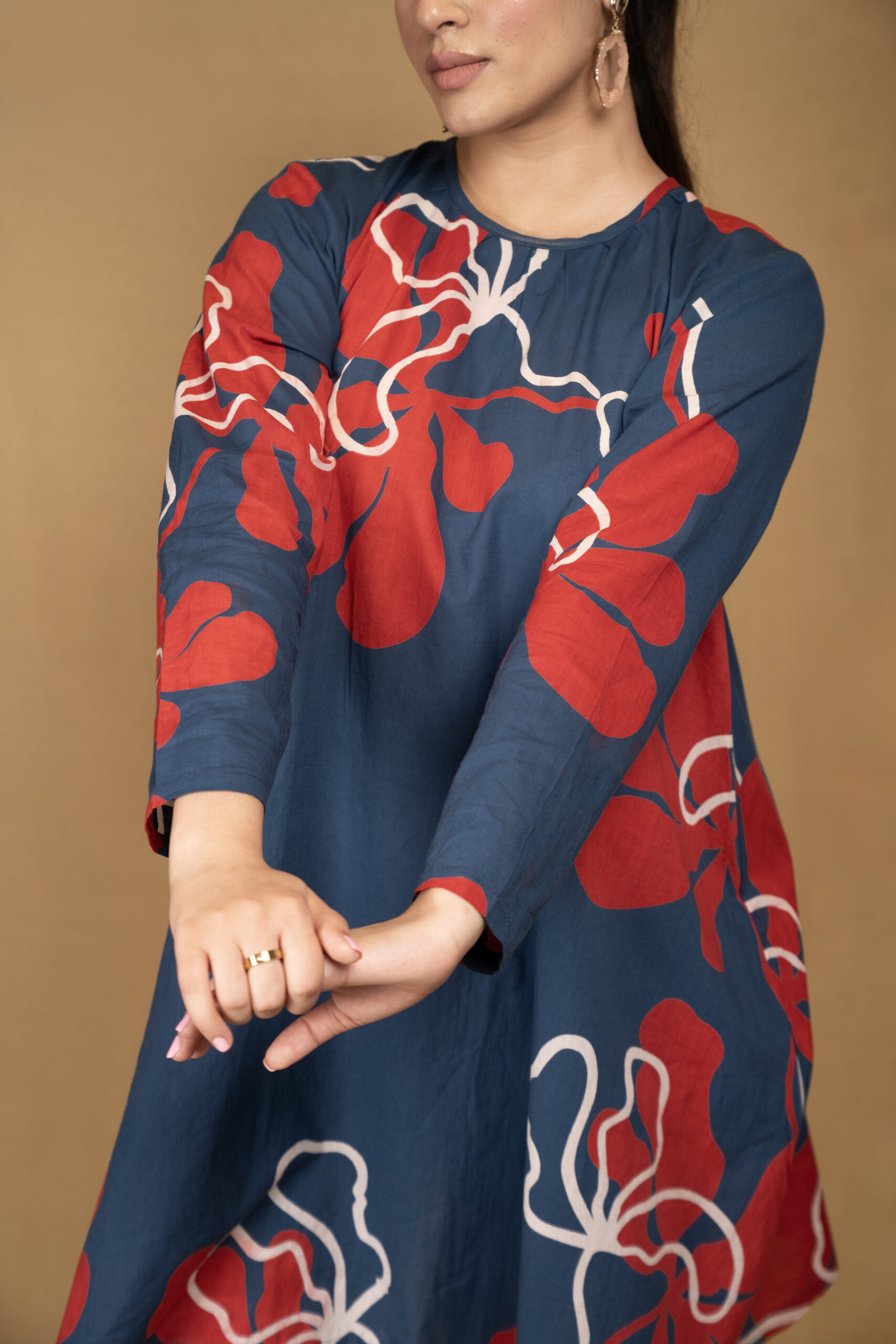 Deep blue printed kurta with straight pants (Co-ord set) - Image 3