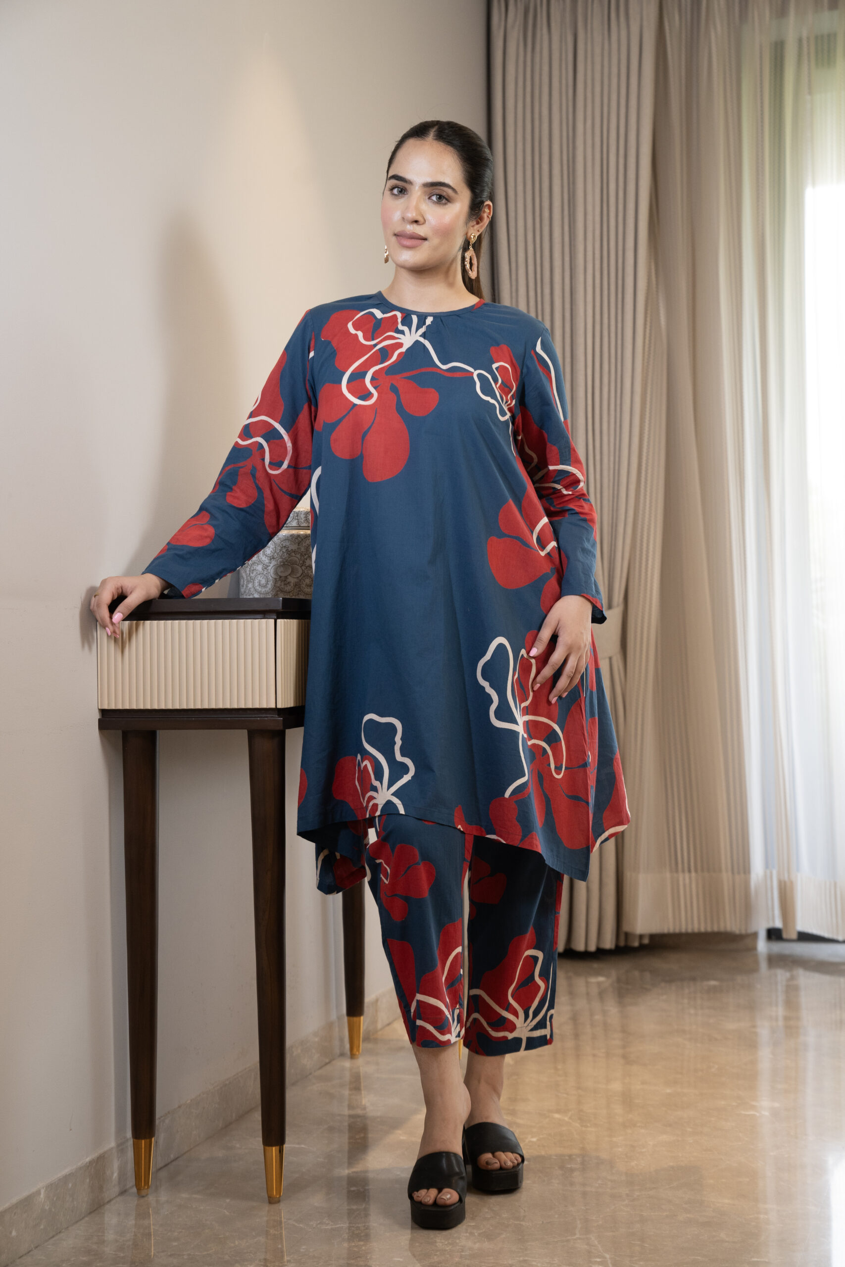 Deep blue printed kurta with straight pants (Co-ord set)