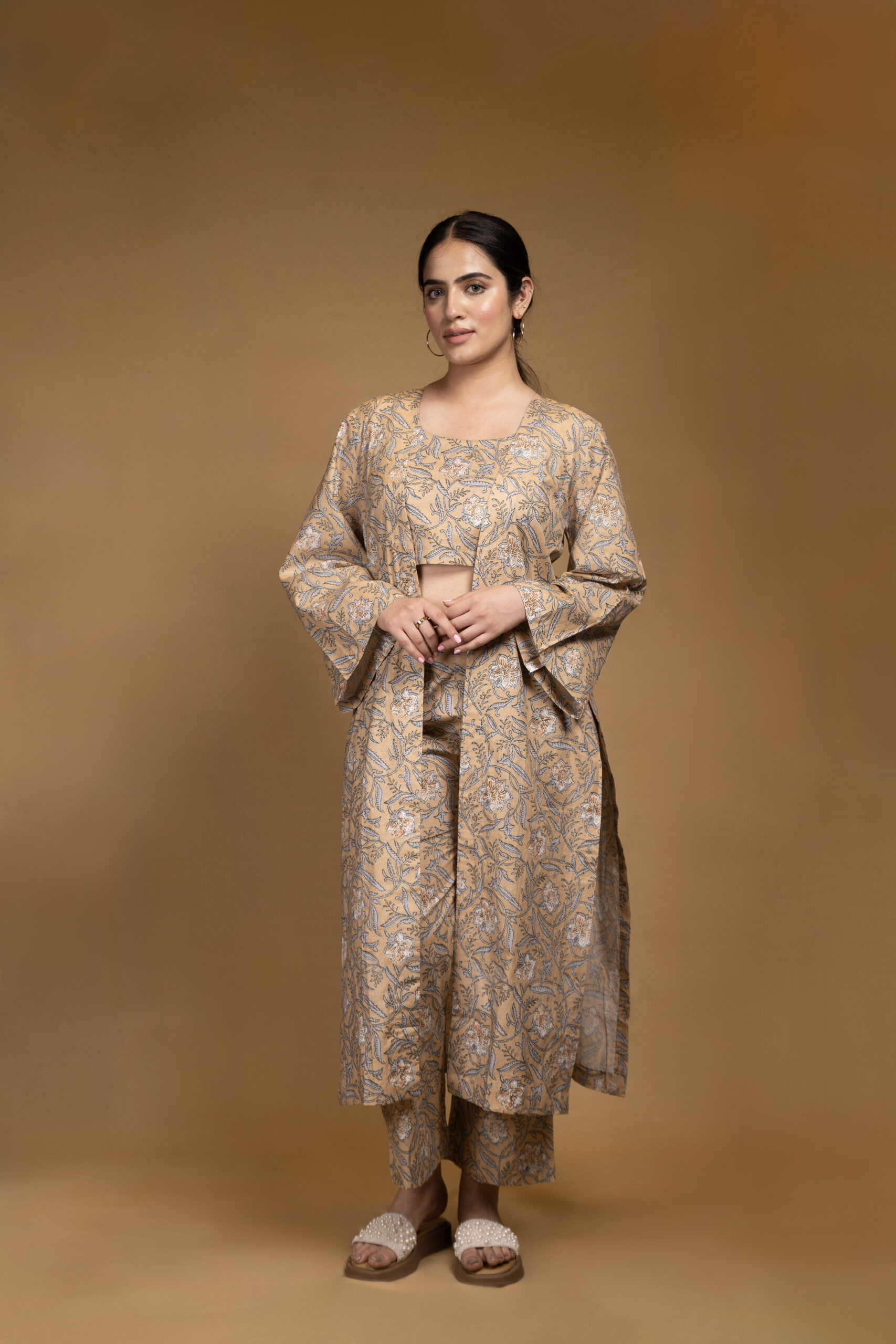 Three piece printed cotton co-ord set with cape - Image 5