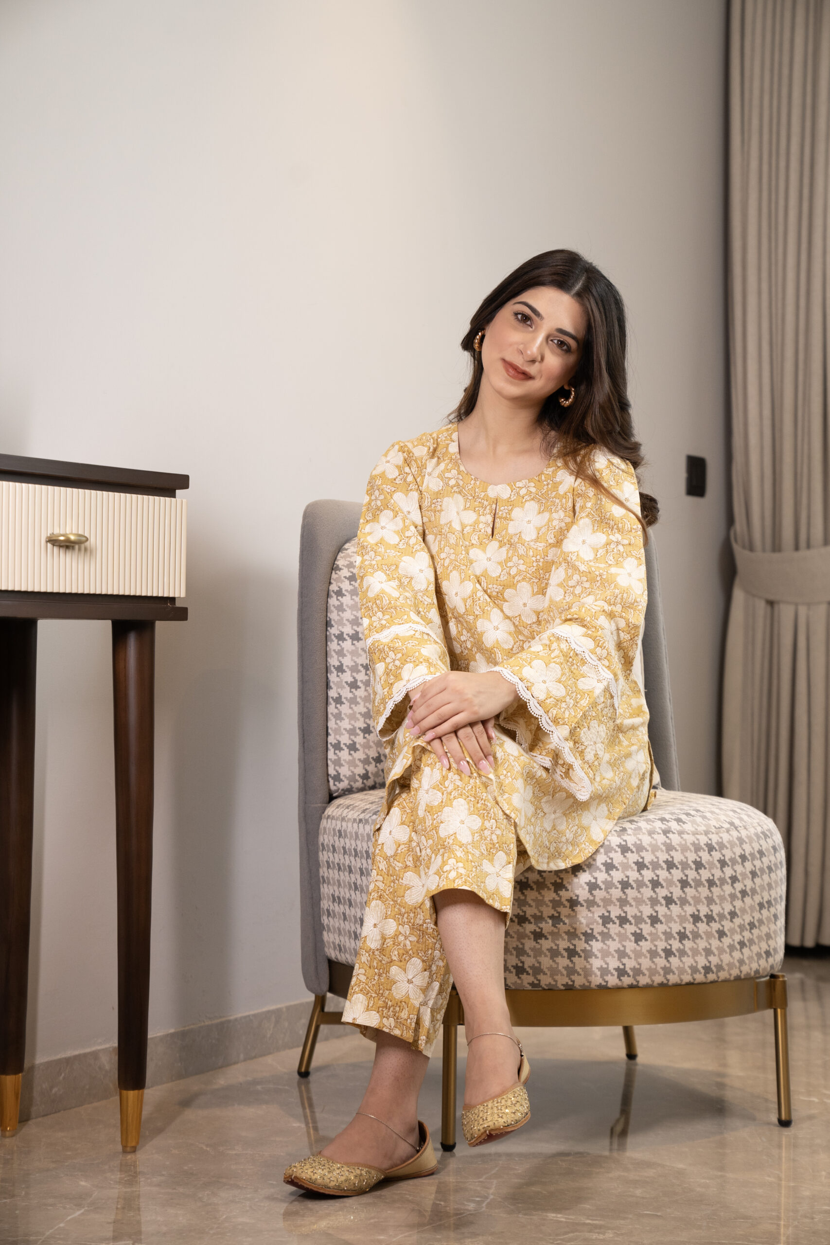 Yellow floral Kurta with straight pants (Co-ord Set) - Image 6