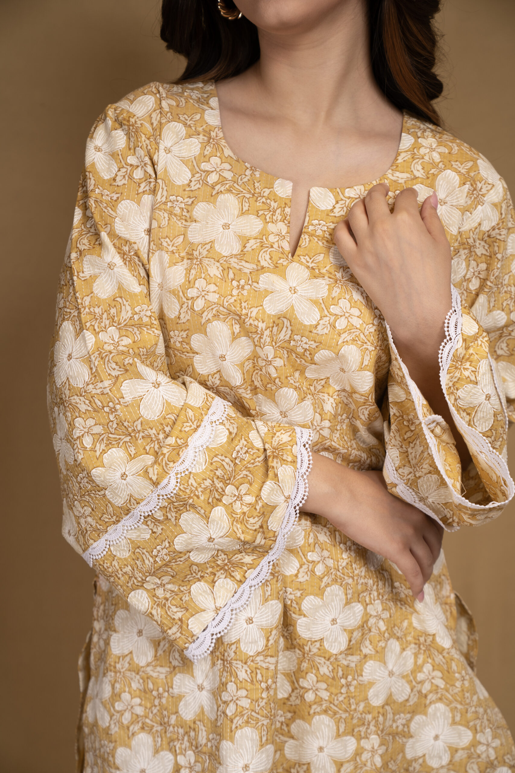 Yellow floral Kurta with straight pants (Co-ord Set) - Image 4